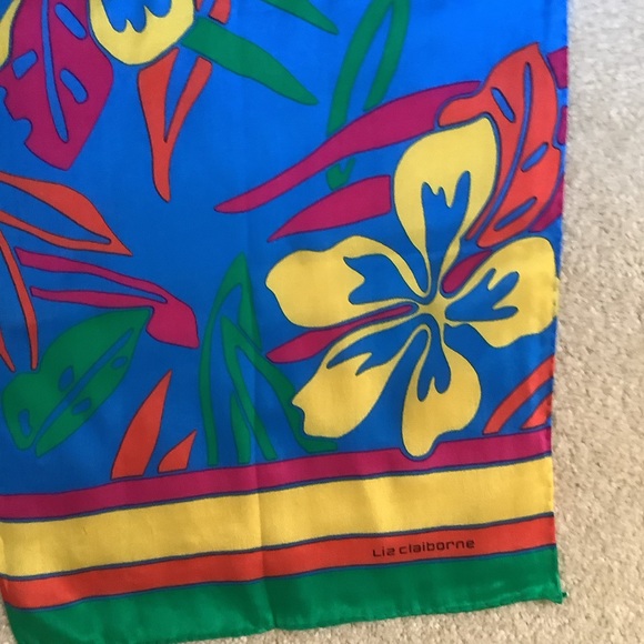 Liz Claiborne Blue Tropical Floral Print Scarf - Picture 10 of 10